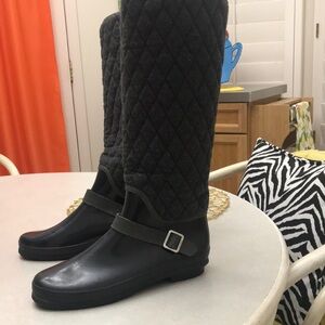 Black Quilted Women's Boots